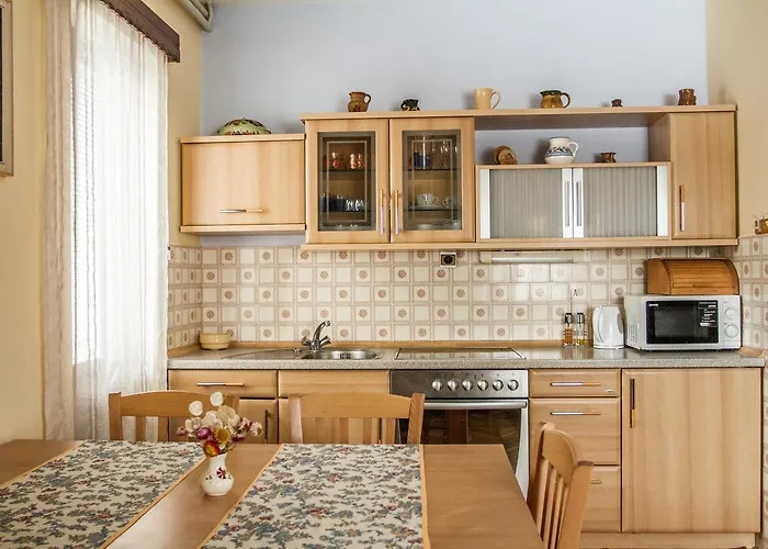 Apartment & Grmek Postojna