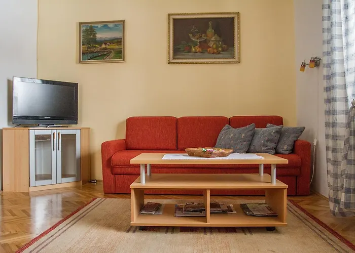 & Grmek * بوستوينا